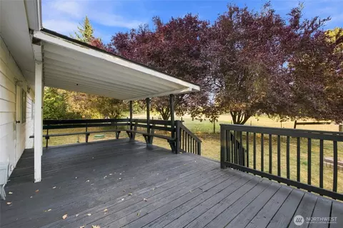 Exterior - 44111 228th Ave SE, Enumclaw, WA 98022 photo 1 of 11