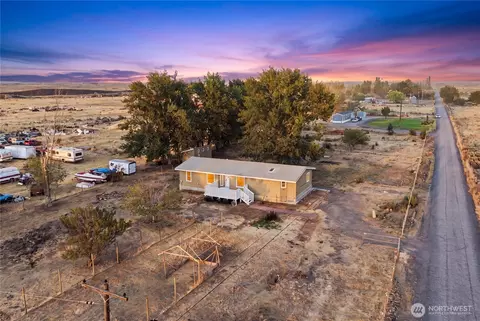 10124 NE Rd 16, Moses Lake, WA 98837