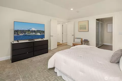 Bedroom - 310 Skyline Dr, Edmonds, WA 98020 photo 4 of 6