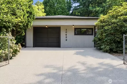 10422 165th Pl NE, Redmond, WA 98052