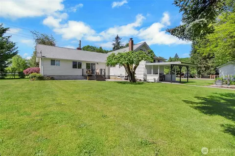 Exterior - 39614 264th Ave SE, Enumclaw, WA 98022 photo 9 of 11