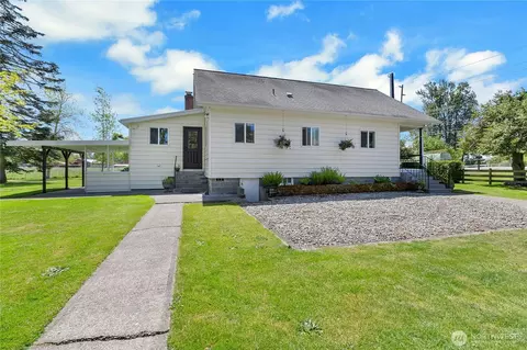 Exterior - 39614 264th Ave SE, Enumclaw, WA 98022 photo 3 of 11