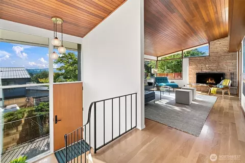 5417 S Orcas St, Seattle, WA 98118