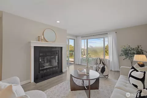 3507 SW Alaska St #22, Seattle, WA 98126