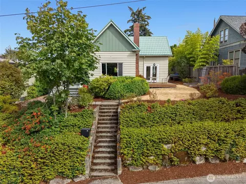 3918 S Edmunds St, Seattle, WA 98118