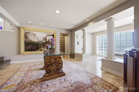 Entry Way - 1946 Harvard Ave E, Seattle, WA 98102 photo 4 of 9