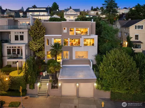 Exterior - 1946 Harvard Ave E, Seattle, WA 98102 photo 4 of 4