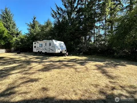 816 Scaup Ct SE, Ocean Shores, WA 98569