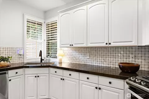 Kitchen - 1828 163rd Pl SE, Mill Creek, WA 98012 photo 1 of 4
