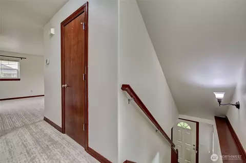 Entry Way - 405 46th St SE, Everett, WA 98203 photo 3 of 3