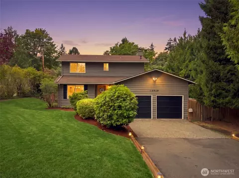 15919 82nd Pl NE, Kenmore, WA 98028