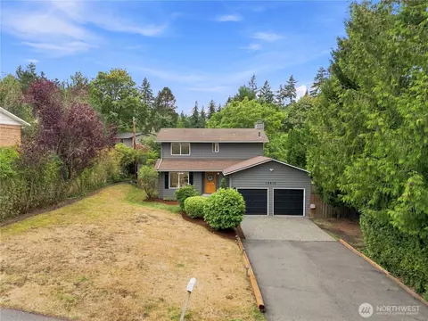 15919 82nd Pl NE, Kenmore, WA 98028