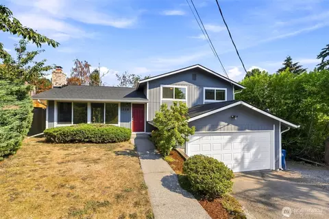 1116 SW 106th St, Seattle, WA 98146