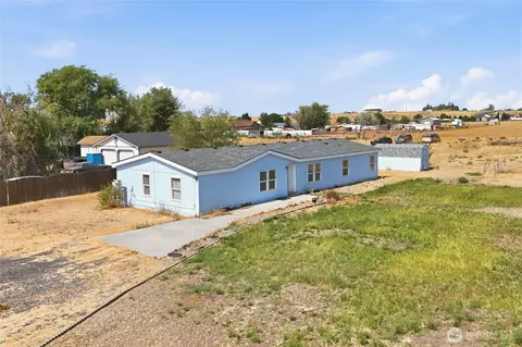 6102 Road 3 NE, Moses Lake, WA 98837