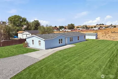 6102 Road 3 NE, Moses Lake, WA 98837