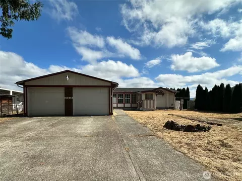 13613 Cedar Cir E, Bonney Lake, WA 98391