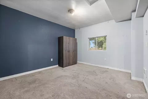 Bedroom - 42703 Auburn Enumclaw Rd SE, Enumclaw, WA 98022 photo 1 of 6