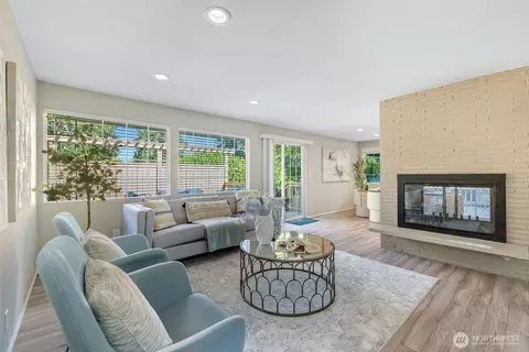 136 128th Ave NE, Bellevue, WA 98005