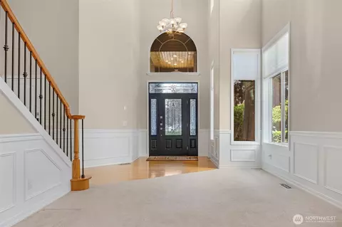 Entry Way - 21321 37th Ave SE, Bothell, WA 98021 photo 3 of 6