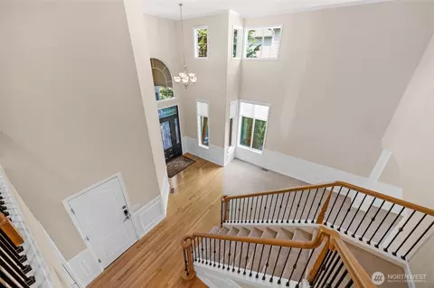 Entry Way - 21321 37th Ave SE, Bothell, WA 98021 photo 5 of 6