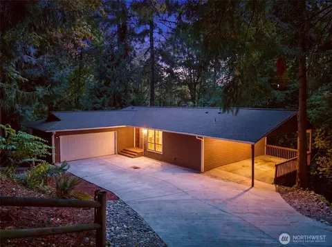 25529 SE 159th St, Issaquah, WA 98027