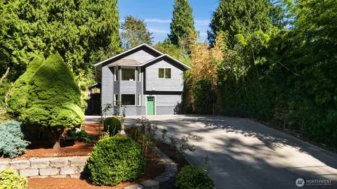 6516 24th Ave SW, Seattle, WA 98106