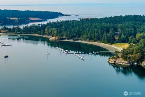 68 Bryn Mawr Ave #A, Lopez Island, WA 98261