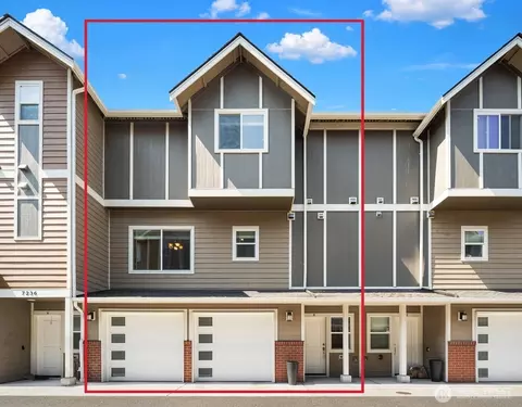 7236 212th St #B, Edmonds, WA 98026