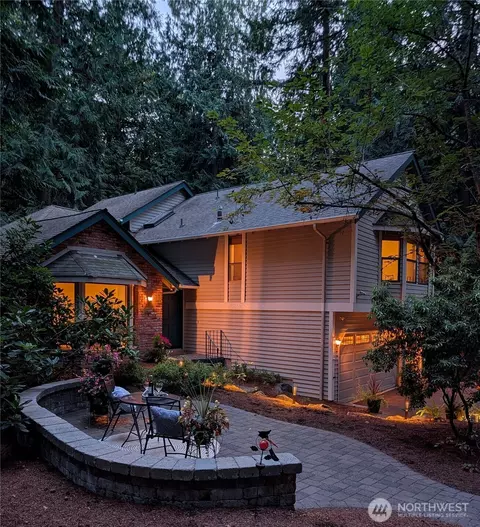 20525 NE 68th St, Redmond, WA 98053
