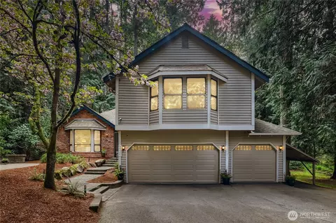 20525 NE 68th St, Redmond, WA 98053