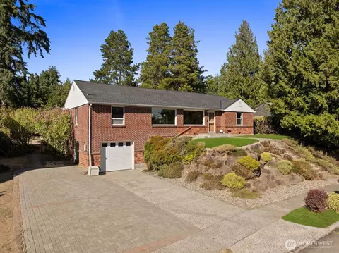 3516 SW 107th St, Seattle, WA 98146