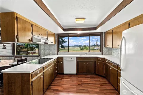 Kitchen - 18916 SE 440th St, Enumclaw, WA 98022 photo 1 of 1