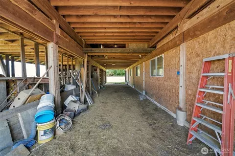 Entry Way - 18916 SE 440th St, Enumclaw, WA 98022 photo 1 of 1