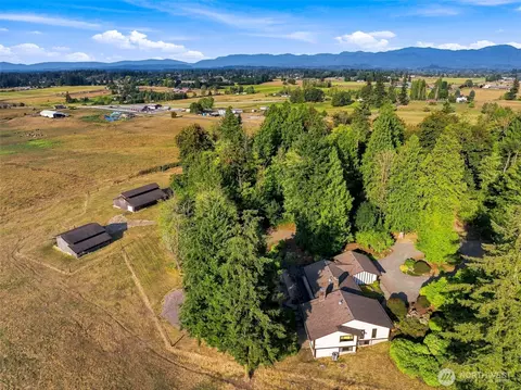 View/Area - 18916 SE 440th St, Enumclaw, WA 98022 photo 2 of 4