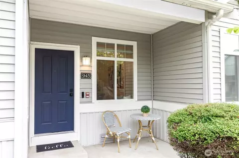 945 232nd Pl NE #945, Sammamish, WA 98074
