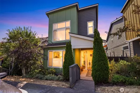 831 SW 96th Pl, Seattle, WA 98106