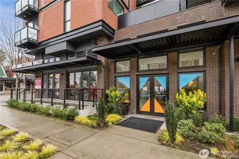 1601 N 45th St #307, Seattle, WA 98103