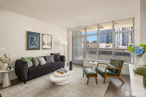 583 Battery St #508N, Seattle, WA 98121