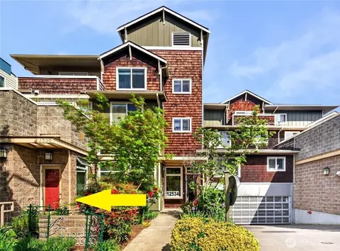 12536 15th Ave NE #C1, Seattle, WA 98125