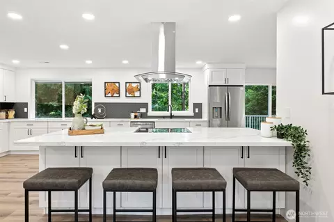 Kitchen - 114 231st St SE, Bothell, WA 98021 photo 2 of 5
