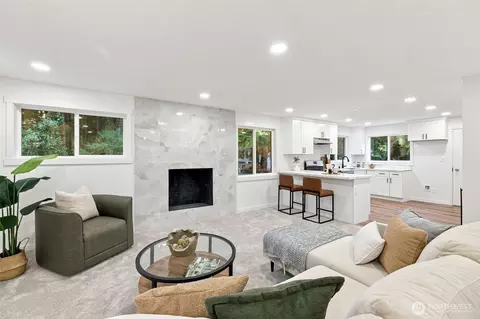 Living - 114 231st St SE, Bothell, WA 98021 photo 5 of 5