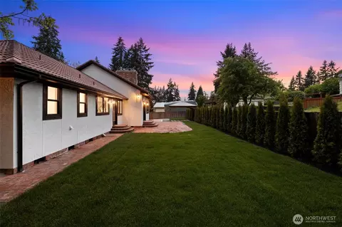Exterior - 315 241st St SW, Bothell, WA 98021 photo 6 of 8