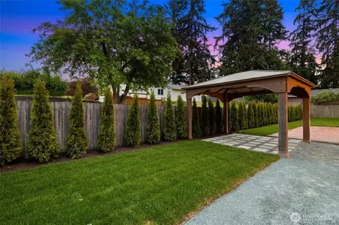 Exterior - 315 241st St SW, Bothell, WA 98021 photo 5 of 8
