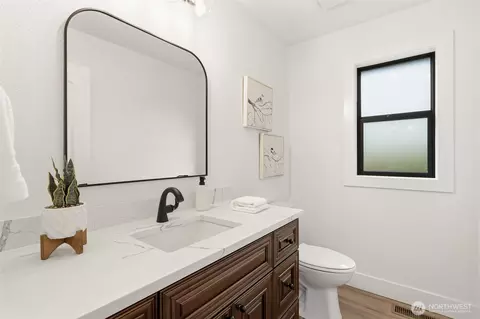 Bath - 315 241st St SW, Bothell, WA 98021 photo 1 of 5