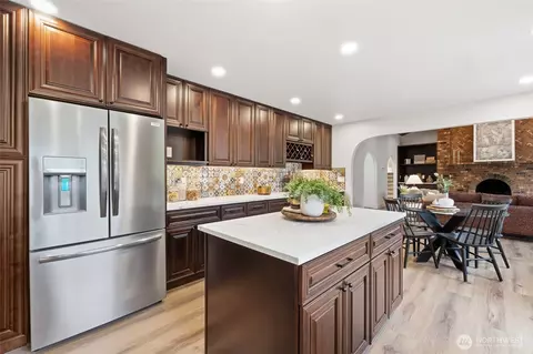 Kitchen - 315 241st St SW, Bothell, WA 98021 photo 3 of 3
