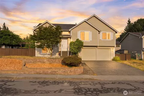 505 Hemlock Ave, Granite Falls, WA 98252