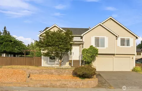 505 Hemlock Ave, Granite Falls, WA 98252