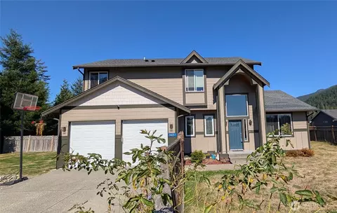 24051 Mangat Ln, Sedro Woolley, WA 98284