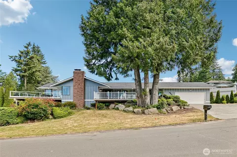 5925 94th St SW, Mukilteo, WA 98275