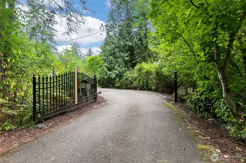 9902 274th St E, Graham, WA 98338